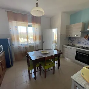  Appartamento Casa Vicina Al Mare Ed Al Centro A L&l